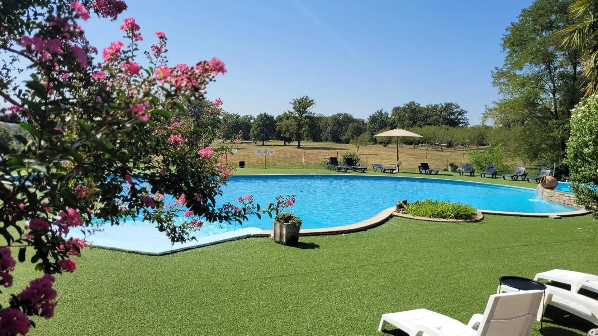 Campsite Chalets De L'Oasienne Lissac et Mouret