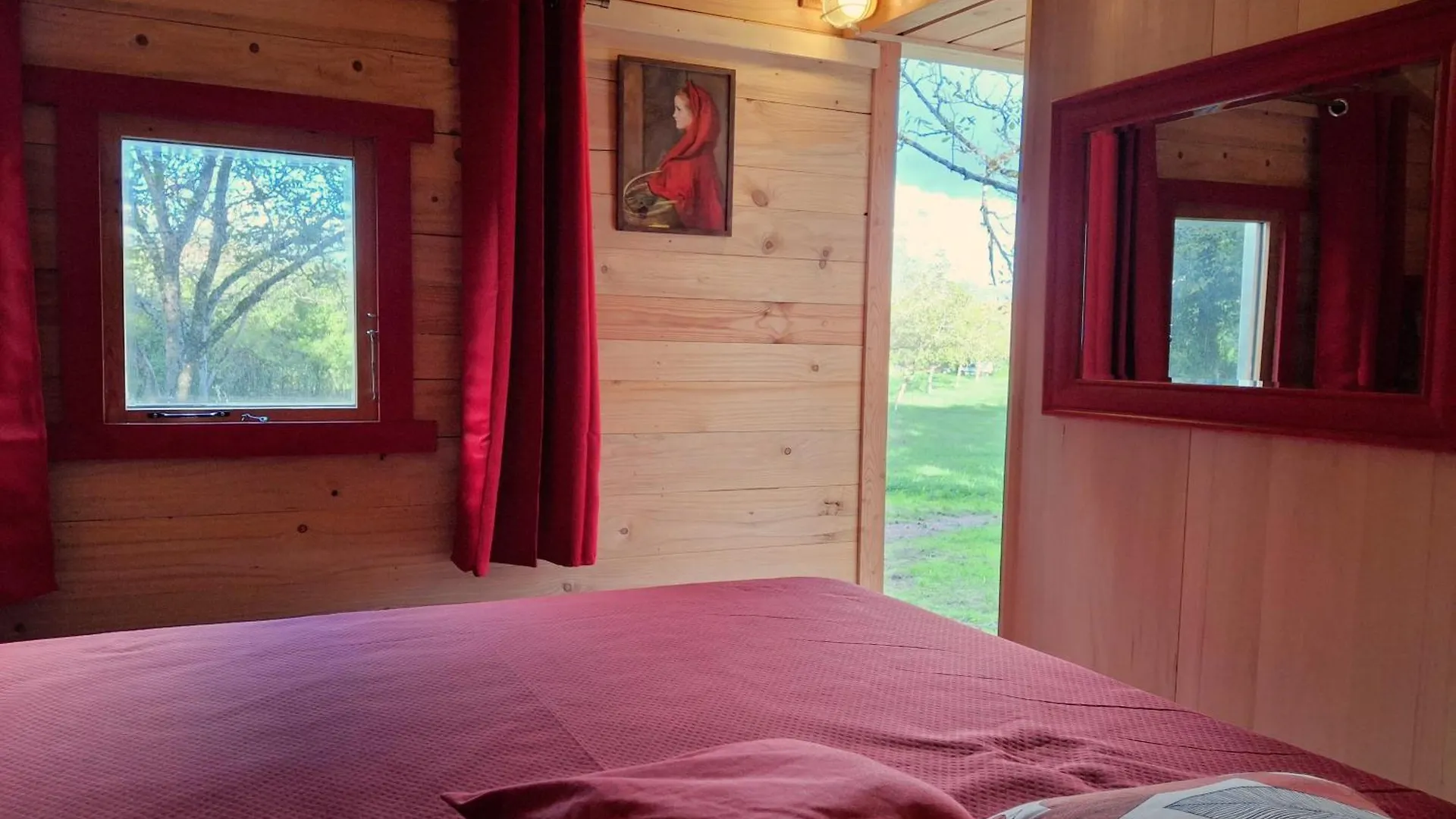 Campsite Chalets De L'Oasienne Lissac et Mouret